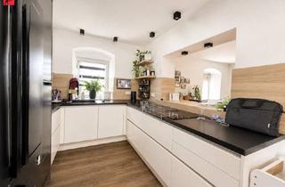 Haus kaufen in 8321 Sankt Margarethen an der Raab, Wohnkomfort trifft Potenzial – modernisiertes Haus mit Nebengebäude