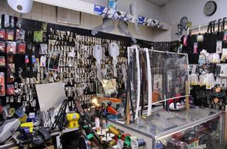 Büro zu mieten in Quellenstraße, 1100 Wien, Schlüsseldienst und Schuhservice in Top-Frequenzlage – 1100 Wien (Nähe Quellenstraße)