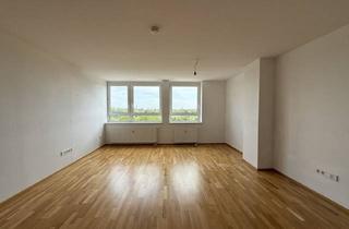 Wohnung kaufen in Handelskai, 1200 Wien, Wohnen am Wasser | Zwei-Zimmer-Wohnung mit Einbauküche und Direktem Wasserblick