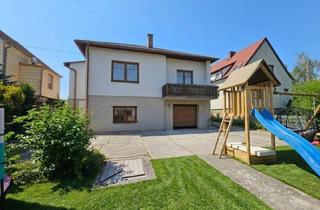 Haus kaufen in 2020 Hollabrunn, Ihr neues Zuhause in Hollabrunn - Teilmodernisierter Bungalow mit Keller, Garage und sonnigem Garten in beliebter Gartenstadtlage