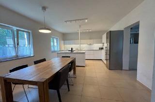 Einfamilienhaus kaufen in 2551 Enzesfeld-Lindabrunn, Wohnen Sie noch oder leben Sie schon? Überragende Liegenschaft im Bezirk Baden - Pool, Nebengebäude, landwirtschaftliche Flächen