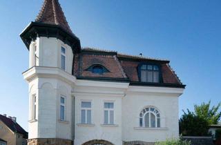 Villen zu kaufen in 3400 Klosterneuburg, NEU GELISTET! Schlossähnliche Villa im Sachsenviertel