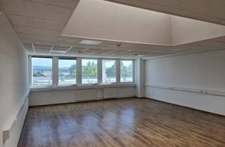 Immobilie mieten in 3300 Amstetten, 540 m² große und helle Büro- oder Geschäftsfläche im EK-West in 3300 Amstetten/Greinsfurth zu MIETEN