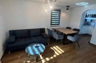 Wohnung kaufen in 6973 Höchst, Privatverkauf: Sanierte 2-Zimmerwohnung im Zentrum von Höchst – inklusive Außenstellplatz und Einrichtung