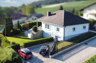 Haus kaufen in 4671 Neukirchen bei Lambach, Wie Erstbezug! Renovierter Bungalow mit Panoramablick, Großem Garten, Vollkeller, Doppelgarage, Uvm.