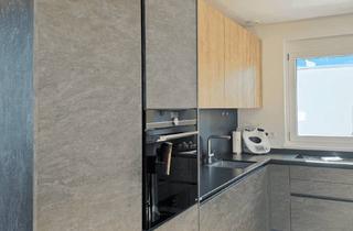 Penthouse kaufen in Pass-Thurn-Straße 19, 6380 Sankt Johann in Tirol, Exklusive 2-Zimmer-Penthousewohnung (völlmöbliert) in St. Johann - Dachterrasse mit Alpenpanorama, Designermöbel