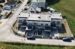 Reihenhaus kaufen in 3200 Ober-Grafendorf, Drei moderne Reihenhäuser mit 4 Schlafzimmern, Garten, Garage und Carport – Erstbezug in Rennersdorf