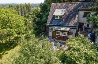 Haus kaufen in Donau, 1190 Wien, SELTENE GELEGENHEIT AM FUSSE DES KAHLENBERGS: Haus mit 835 qm Eigengrund zu kaufen + ca. 2500 qm anschließenden, sehr günstigen Pachtgrund zu übernehmen!