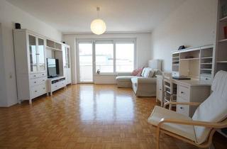 Wohnung kaufen in Hörzingerstraße, 4020 Linz, Lichtdurchflutete Dachgeschosswohnung mit Fernblick, Loggia und Lift – Provisionsfrei
