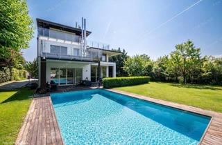 Villen zu kaufen in 2345 Brunn am Gebirge, Traumhafte Villa mit Pool, Garten & Weitblick in Brunn am Gebirge