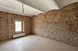 Haus kaufen in 8271 Bad Waltersdorf, Steiermark-Bad Waltersdorf: Historisches Ensemble - Bezugsfertiger Landsitz mit Spektakulärem Ausbaupotenzial