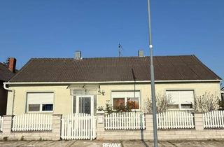 Einfamilienhaus kaufen in 2425 Nickelsdorf, Einfamilienhaus mit Garten, Einfahrt & Nebengebäuden
