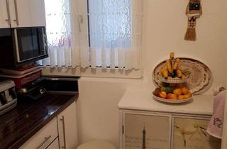 Wohnung kaufen in Bergmillergasse, 1140 Wien, Vollmoebilierte 2,5-Zimmer-Wohnung mit Garten in Wien 1140