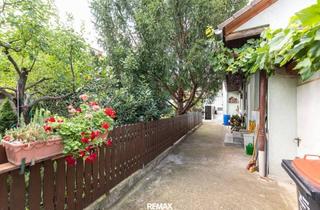 Haus kaufen in 7122 Gols, Platz für Ideen, Raum für Träume- Haus mit 2 Wohneinheiten und mit großem Garten in Gols