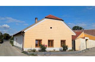 Bauernhäuser zu kaufen in 3550 Langenlois, Traumhaftes Potenzial: Bauernhaus mit Innenhof, Stadel und Baureserve - Langenlois