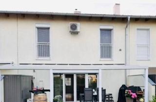 Reihenhaus kaufen in 2522 Oberwaltersdorf, Modernes Reihenhaus mit privatem Schwimmteich-Zugang in 2522 Oberwaltersdorf – Privatverkauf