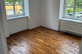 Wohnung mieten in Fabrikstraße 12, 4600 Wels, Renovierte 2-Zimmer-Altbauwohnung (52 m²) mit Blick auf den Ledererturm | Fernwärme | Wels-Zentrum