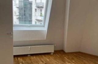 Wohnung kaufen in Andrägasse 14, 8020 Graz, Lichtdurchflutete, sehr zentral gelegene 3 Zimmerwohnung- davon zwei Schlafzimmer, 1 Wohn-/ Essbereich mit Küchennische, Keller, Lift, mit Schlossbergblick, barrierefrei, nähe Südtirolerplatz