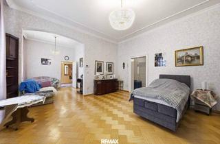 Haus kaufen in 2020 Hollabrunn, Jahrhundertwende-Juwel: Repräsentatives Stadthaus mit Altbau-Charme