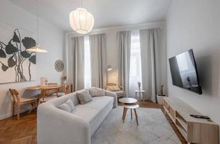 Wohnung kaufen in 1070 Wien, Neu Gepflegte 2-Zimmer Altbauwohnung in Großartiger Lage - Möbliert