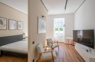 Wohnung kaufen in 1070 Wien, Neu Stadtapartment: Voll Möblierte 1,5-Zimmer Altbauwohnung in Toller Lage!