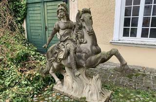Wohnung kaufen in Schloß Strelzhof, 2732 Strelzhof, STRELZHOF: 3-Zimmer Schlosswohnung mit Garten & KFZ Stellplätzen in absoluter Grünruhelage