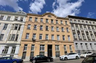 Wohnung mieten in Gurkgasse, 1140 Wien, NÄHE U3 HÜTTELDORFERSTRASSE - SANIERTE ALTBAUWOHNUNG - UNBEFRISTET - HOFSEITIG - NICHT WG TAUGLICH