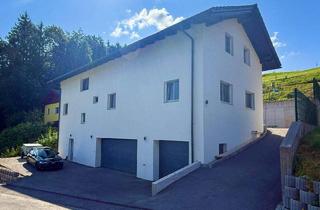 Einfamilienhaus kaufen in 4849 Puchkirchen, Modernes Einfamilienhaus mit Photovoltaik, 3 Garagen und großer Sonnenterrasse