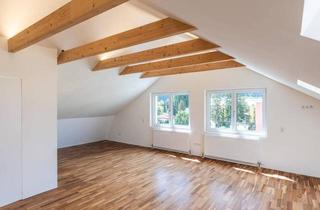 Wohnung kaufen in Friedensstraße 12, 6176 Völs, Sanierte Dachgeschoßwohnung in ruhiger Lage mit Weitblick