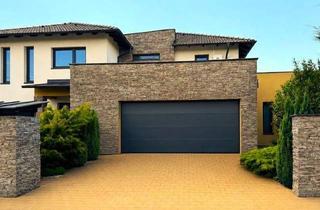 Villen zu kaufen in 9062 Moosburg, Premium-Villa mit Unverbaubarem Panoramablick, Luxus und Privätsphäre , 2560 m2 Grundstück Nahe Győr