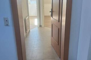 Wohnung mieten in Kellinggasse, 1150 Wien, Provisionsfrei von Eigentümer: Helle frisch sanierte Dachgeschosswohnung (neue Küche, neues Bad etc) und Dachterrasse in stilvollem Altbau