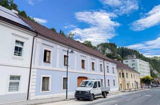 Mehrfamilienhaus kaufen in 2641 Schottwien, Schottwien - Attraktives Mehrfamilienhaus mit großem Hof und Garten