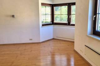 Wohnung kaufen in Bahnhof, 2020 Hollabrunn, Top Gepflegte 2-Zi Wohnung in Hollabrunn mit Parkplatz, Einbauküche