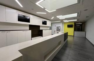 Garagen mieten in 2320 Schwechat, Großzügige Gewerbefläche im Multiversum Schwechat - Ideal Für Gesundheit, Fitness & Medizin