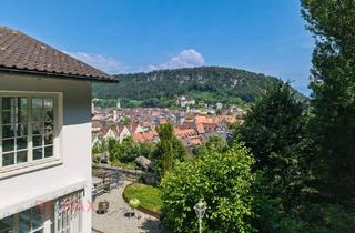 Villen zu kaufen in 6800 Feldkirch, Große Villa thronend über Feldkirch mit Baulandreserve