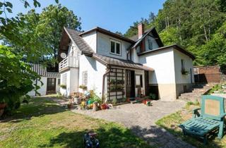 Haus kaufen in 2564 Sulzbach, Charmantes Haus mit derzeit zwei separaten Wohneinheiten und großem, schattigem Garten mit ca. 2.295m²