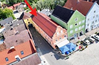 Haus kaufen in 4982 Obernberg am Inn, Anlageobjekt mit Charme – hochwertig generalsaniertes Wohn- und Geschäftshaus in bester Marktplatzlage