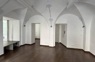 Geschäftslokal mieten in Hauptstraße, 7000 Eisenstadt, Attraktives Geschäftslokal mit historischem Gewölbe in bester Frequenzlage von Eisenstadt