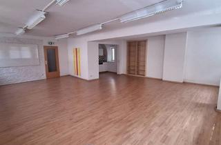 Büro zu mieten in 3180 Lilienfeld, Helles Geschäfts- oder Bürolokal am Platzl in Lilienfeld