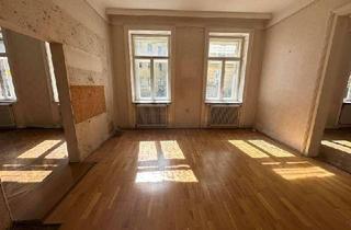 Wohnung kaufen in Mariahilfer Straße 173-175, 1150 Wien, Sanierungsbedürftiger Altbau-Eigentum im 15., Bezirk