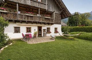 Wohnung kaufen in 5082 Grödig, Bezaubernde Gartenwohnung in Charmantem Landhaus