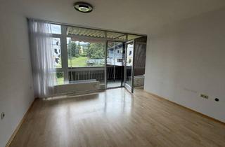 Wohnung kaufen in 6410 Telfs, Leistbares Eigenheim - Gering Sanierungsbedürfte Großgarconniere mit Loggia in Telfs