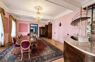 Wohnung kaufen in 1090 Wien, Repräsentative Altbauresidenz nahe dem 1. Bezirk – 289 m² in Toplage