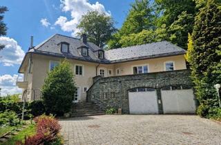 Villen zu kaufen in 9201 Krumpendorf, Nicht jede Immobilie besitzt Geschichte - manche schreiben sie weiter! Exklusive Immobilie direkt am Wörthersee