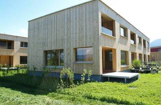 Reihenhaus kaufen in 6800 Feldkirch, Neubau - Vollholz, 5 Zimmer Wohnung in Feldkirch Gisingen und Eigenem Kellerzugang und Garten, Bezug Kurzfristig Möglich.