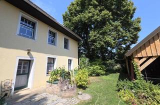 Haus kaufen in 2151 Asparn an der Zaya, Einzigartiges Wohnrefugium umgeben von einem wunderschönen Garten mit Altbaumbestand
