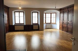 Wohnung mieten in 6020 Innsbruck, Nachmieter gesucht – Zentrale 2-Zimmer-Wohnung in der Innsbrucker Altstadt (neben dem Goldenen Dachl)