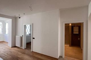 Wohnung kaufen in Anichstraße, 6020 Innsbruck, Eleganz Trifft Altbaucharme - Stilvoll Sanierte Wohnperle in der Anichstraße