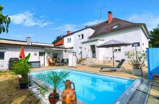 Doppelhaushälfte kaufen in 4600 Wels, Familienfreundliche DHH in Wels: 4 Schlafzimmer, Pool, Kachelofen & Nebengebäude
