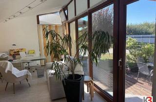 Haus kaufen in 2020 Hollabrunn, K3 - Tolle Liegenschaft mit Wintergarten, eigenem Brunnen und Doppelgarage in absoluter Ruhelage